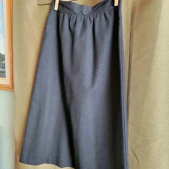 Plum Tree Canada 2 PC Business Suit in  Black Small NWOT - Picture 11 of 11